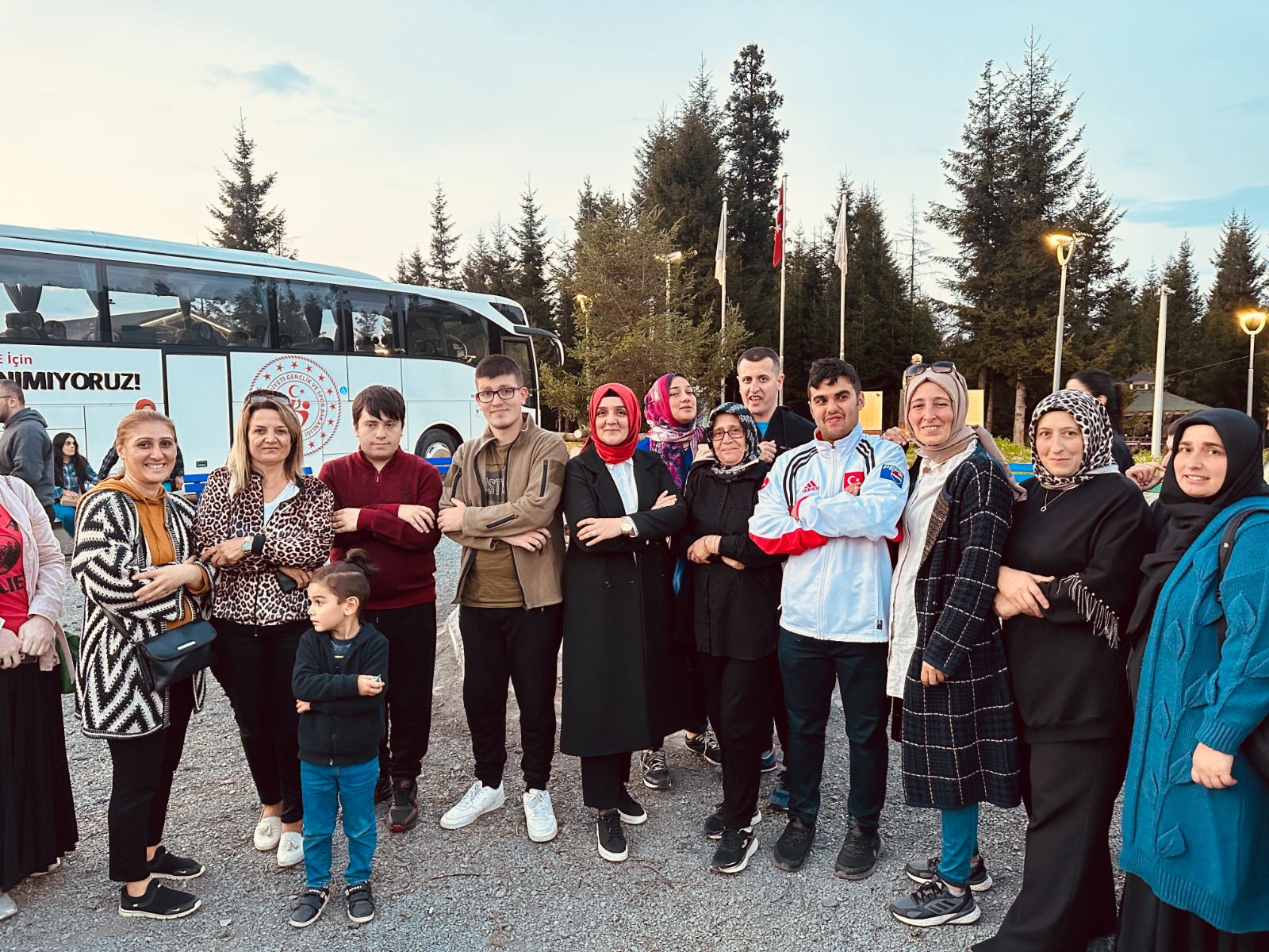 Trabzon’daki özel gereksinimli bireyler ve aileleri kampa katıldı