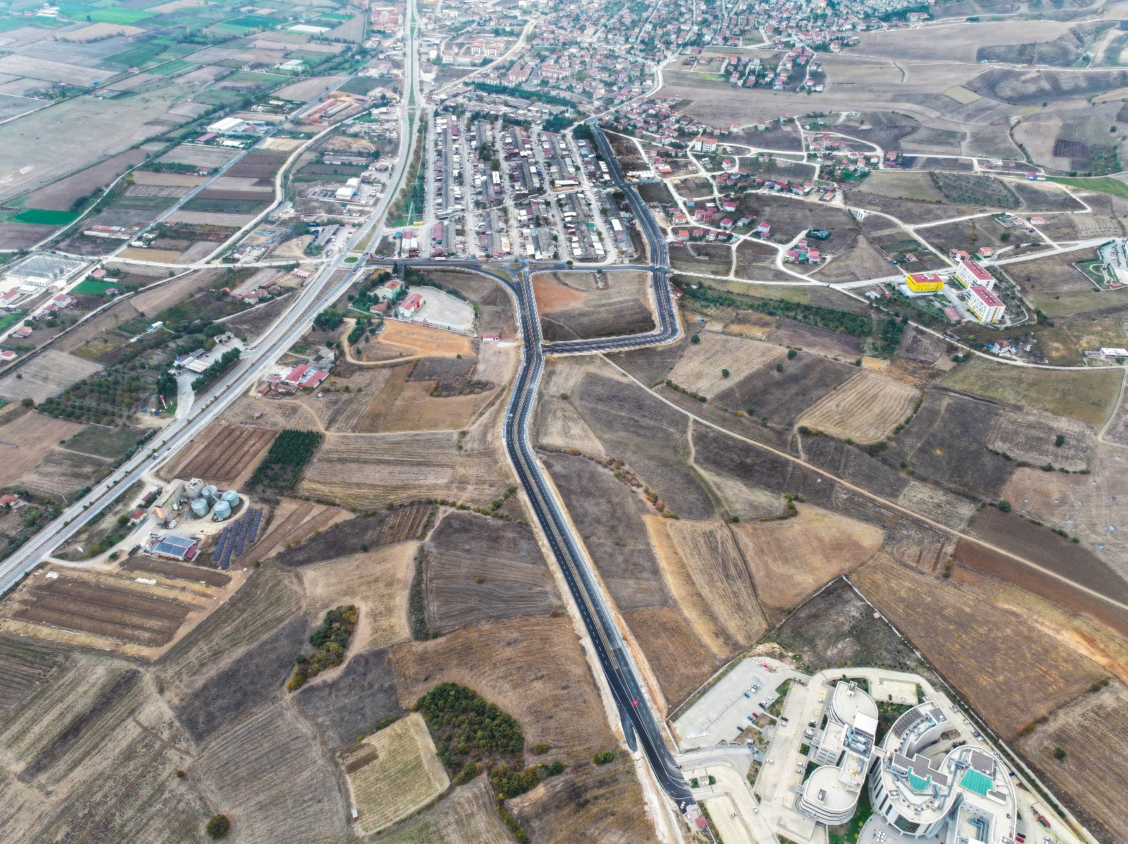 Erbaa’da hastane yolu hizmete açıldı