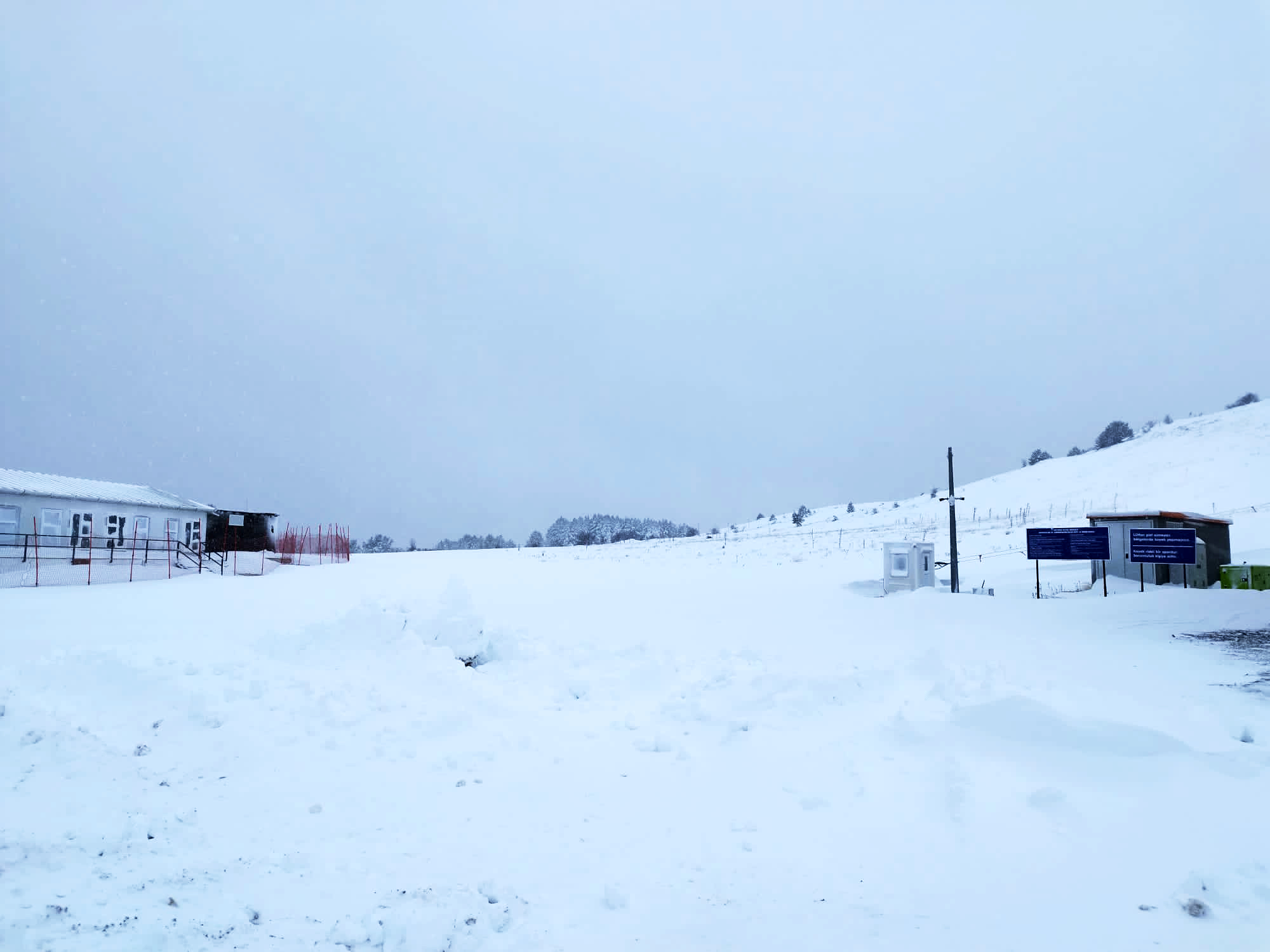 Keltepe Kayak Merkezi’nde kar kalınlığı 40 santimetreye ulaştı