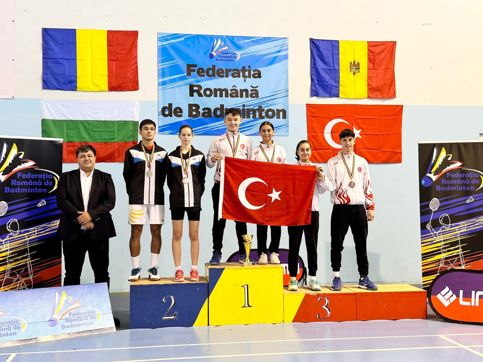 Samsunlu sporcular Badminton Balkan Şampiyonasında birinci oldu