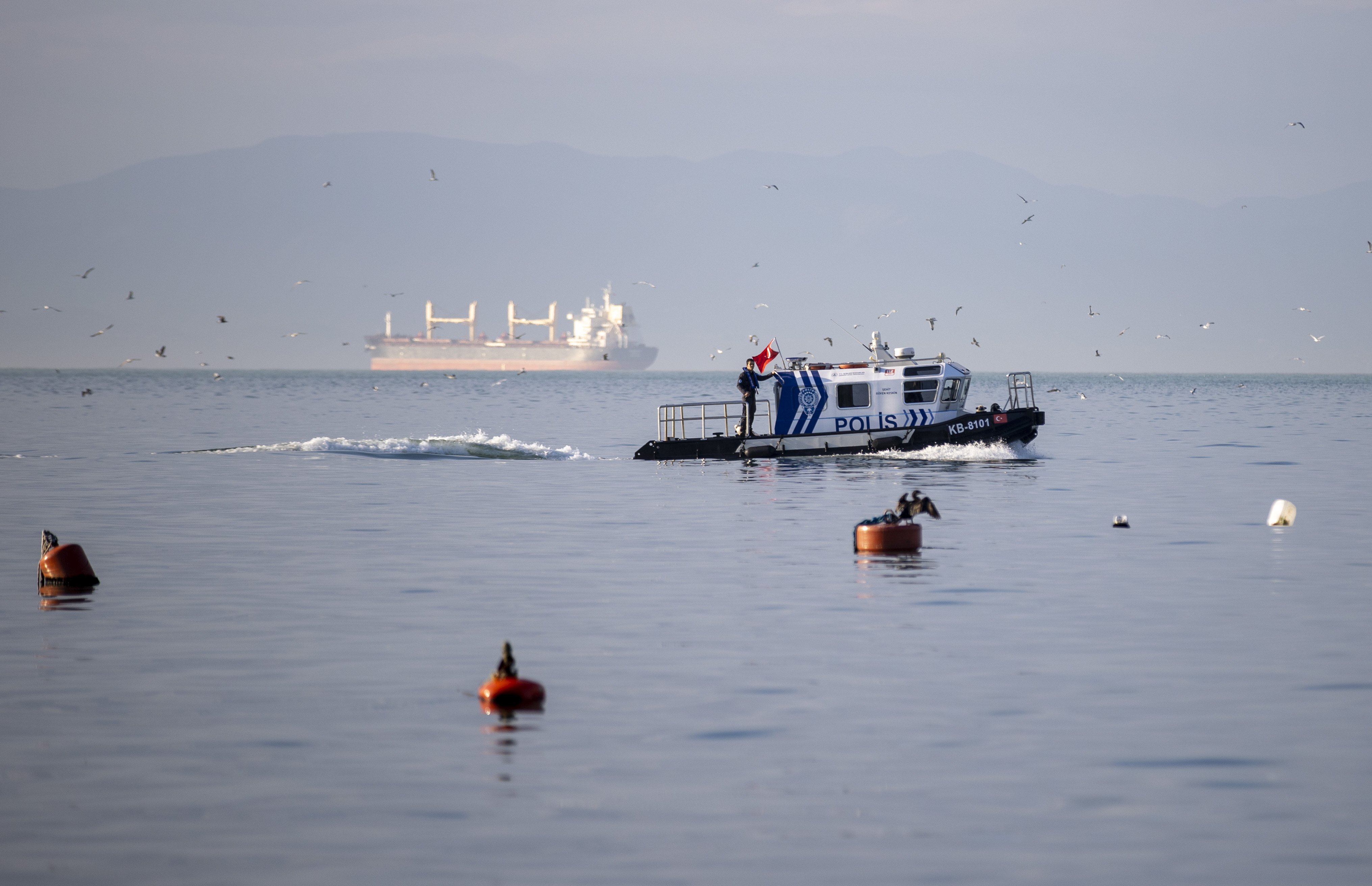 Zonguldak’ta batan geminin kayıp 9 personelini arama çalışmaları sürüyor