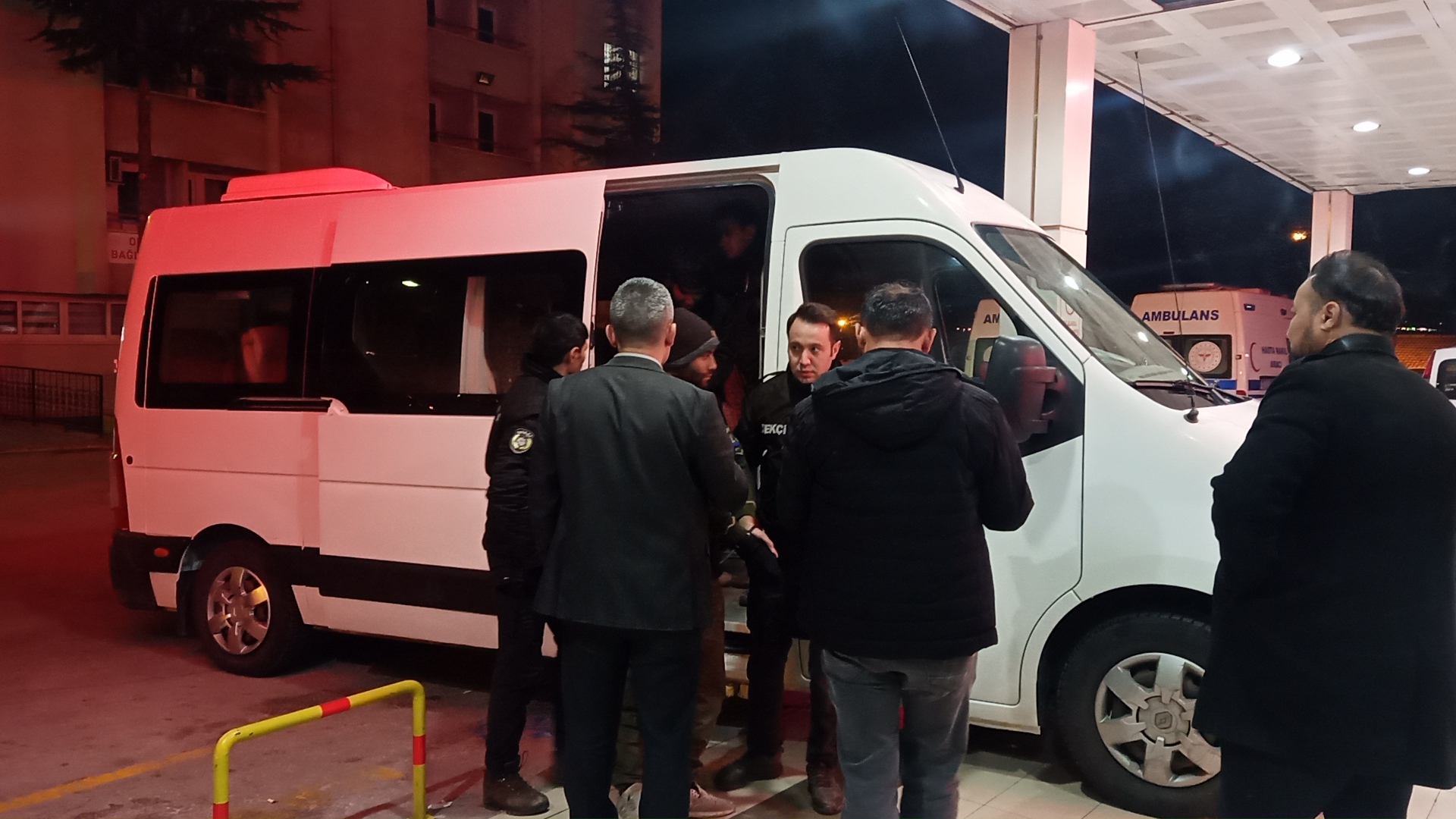 Amasya’da hastaneden kaçan 2 düzensiz göçmen yakalandı
