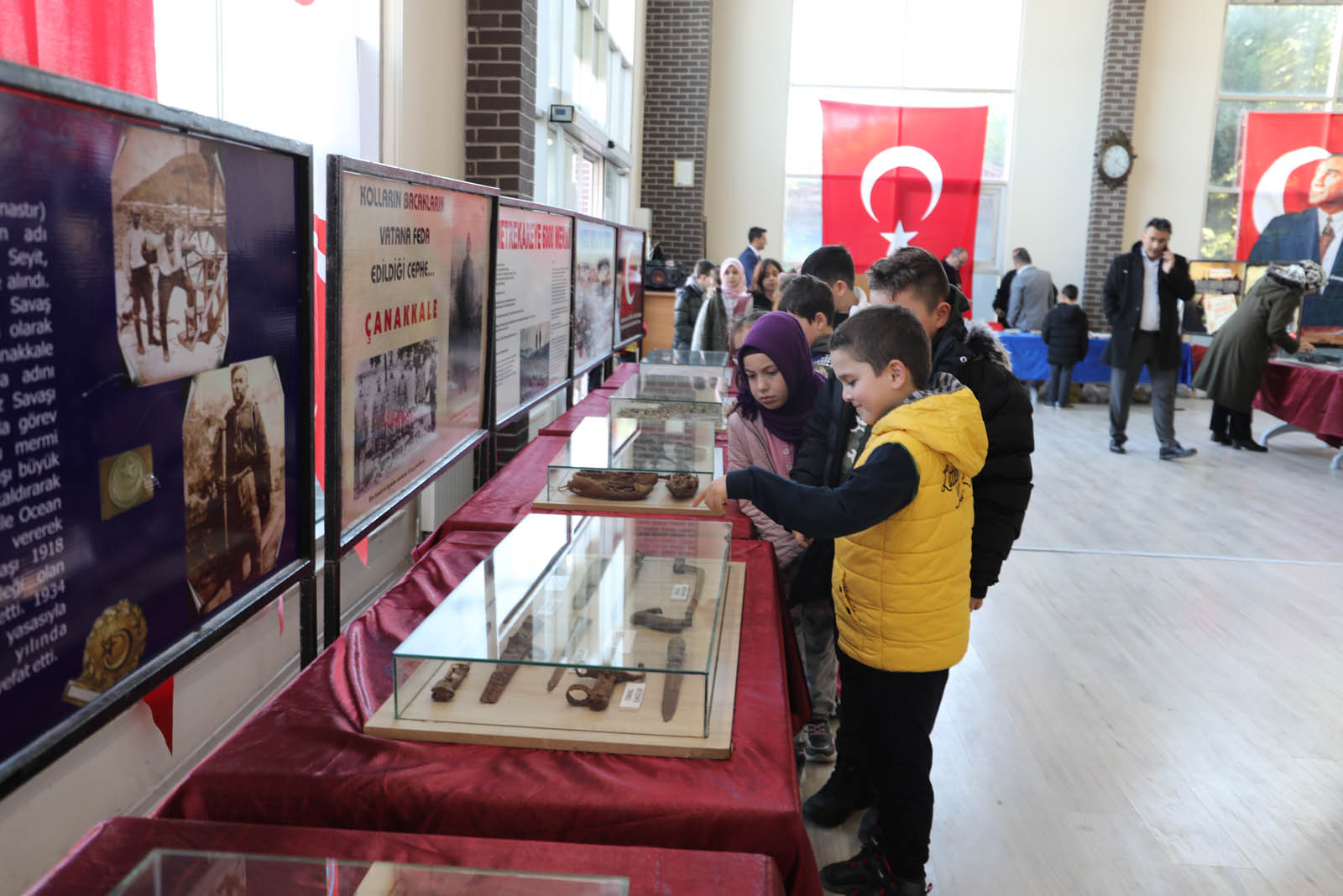 Bafra’da Çanakkale Savaşları Gezici Müzesi’ni 10 bini aşkın kişi gezdi