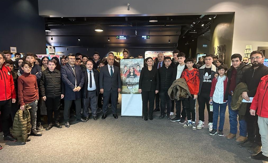 Boğazkale’de öğrenciler “Aybüke: Öğretmen Oldum Ben” filmini izledi