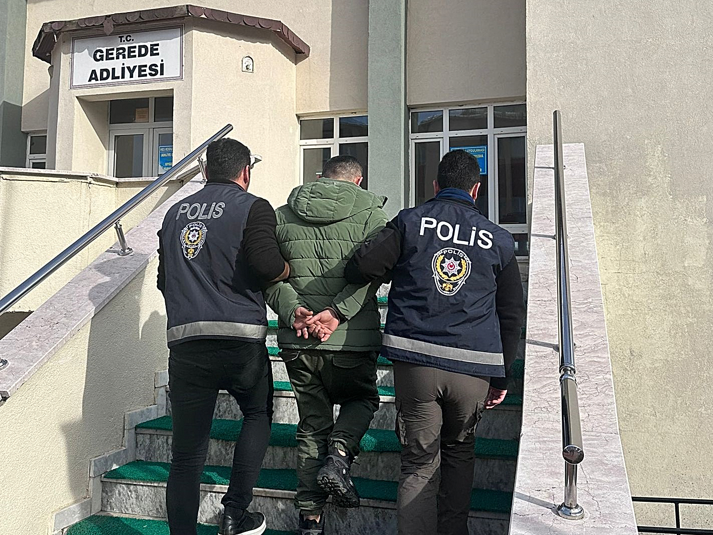 Bolu’da evden hırsızlık yaptığı iddia edilen zanlı tutuklandı