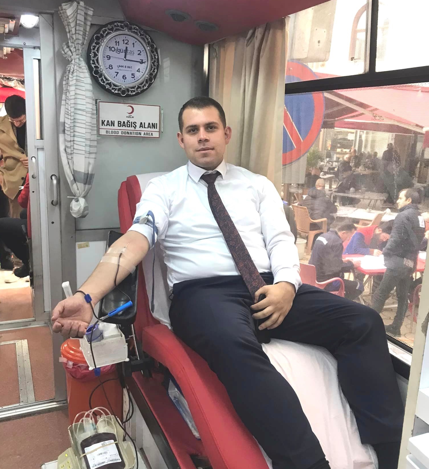 Güce Kaymakamı Bayraktar’tan kan bağışı kampanyasına destek
