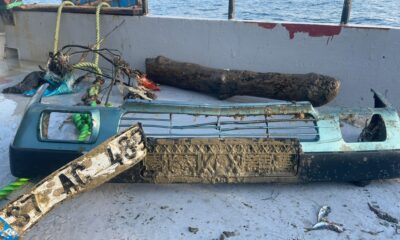 Kastamonu’da çevreci balıkçılar ağlarına takılan çöpü kıyıya çıkarıyor