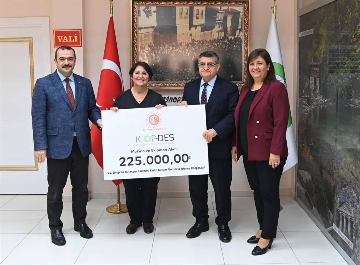 Sinop’ta kadın girişimcilere 988 bin 412 lira destek sağlandı