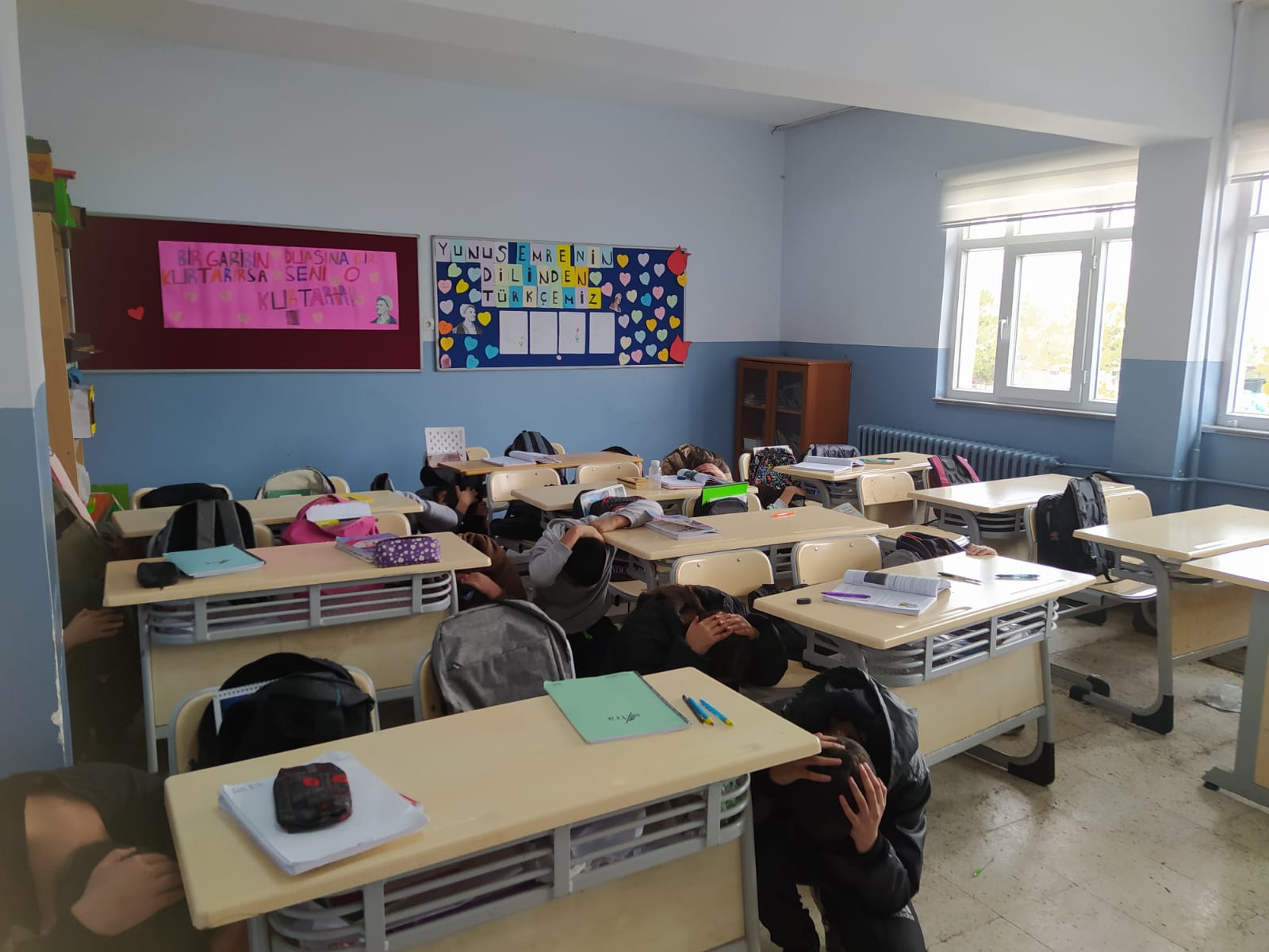Sulusaray’da okulda deprem tatbikatı yapıldı