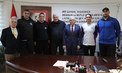 Burhaniye Belediyesi 2.Voleybol Turnuvası Katılımcılarından Başkan Deveciler’e Ziyaret