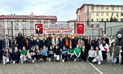Eczacıbaşı Spor Kulübü’nden Kahramanmaraş Aziz Sancar Anadolu Lisesi’ne Voleybol Sahası