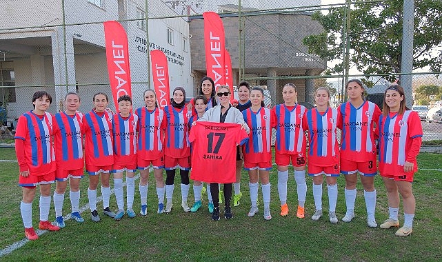 “Dardanel Kadın Futbol Takımı’na Şahika Ercümen Desteği” “Yeşil Sahalarda Kadın Dayanışması”