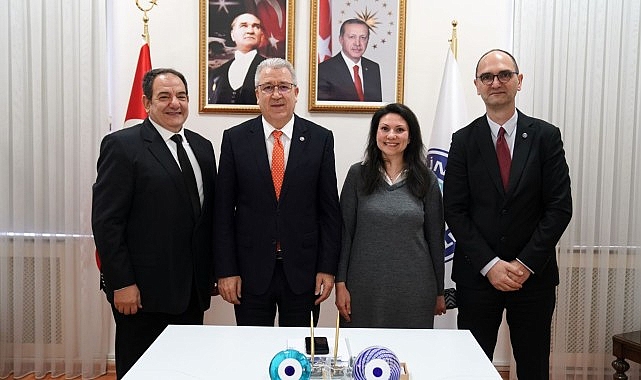 Türkiye’ye dönüş yapan Egeli akademisyen Dr. Günay Eşiyok, toksoplazmaya karşı attenüe aşı geliştirecek