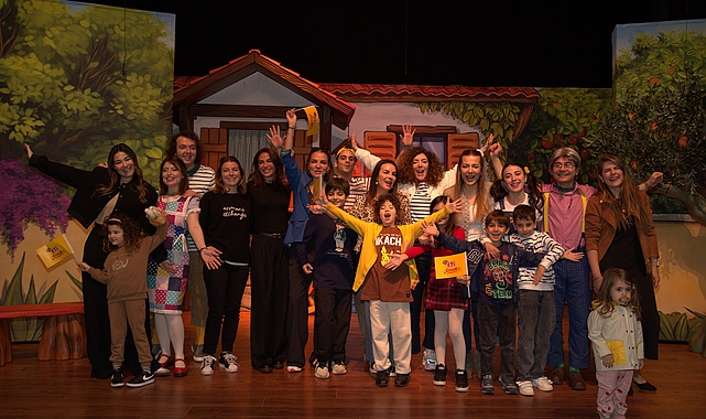 ETi Çocuk Tiyatrosu, yeni oyunu “Bir Bilmecem Var Çocuklar”ın ilk gösterimini ünlü isimlerle gerçekleştirdi