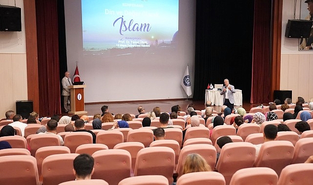 EÜ’de “Din ve Değer Olarak İslam” konferansı düzenlendi