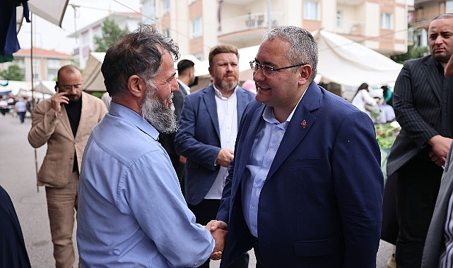 Keçiören Belediye Başkanı Dr. Mesut Özarslan, Ayvalı Pazar Yeri’ni ziyaret etti