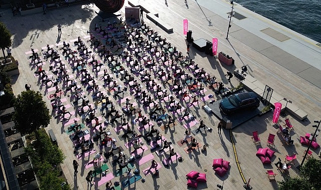 Galataport İstanbul’da Rıhtımda Yoga Serisi Başladı