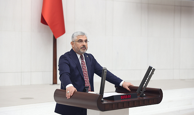 Ersan Aksu, Türk milletinin demokrasiye ve milli iradeye olan bağlılığını vurguladı. 