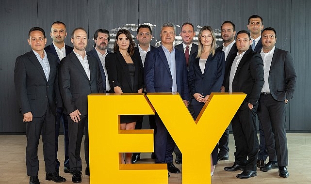 EY Türkiye yeni şirket ortaklarıyla rekor büyümeye imza atıyor