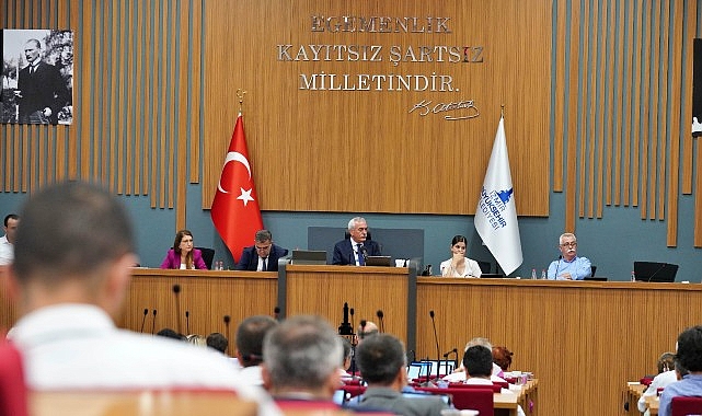 İzmir Büyükşehir Belediye Meclisi’nden Başkan Tugay’a önemli yetki