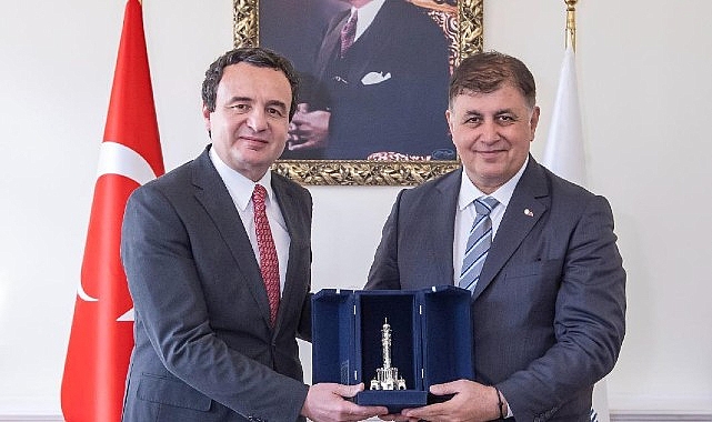 Kosova Cumhuriyeti Başbakanı Kurti, Başkan Tugay’ı ziyaret etti