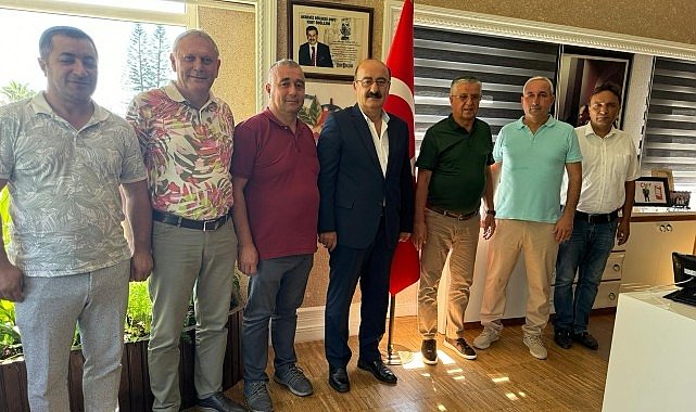 Büyük Birlik Partisi (BBP) Antalya İl Başkanı Mustafa Yılmaz, Kemer Belediye Başkanı Necati Topaloğlu’na hayırlı olsun ziyaretinde bulundu