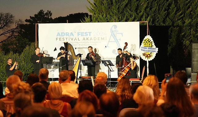 Bu yıl 2.’si düzenlenen Uluslararası ADRA’FEST’te açılış konseri, bugün saat 20.30’da Burhaniye Ören’deki Adramytteion Kazı Evi’nde gerçekleşti