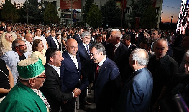 Nevşehir Belediye Başkanı Rasim Arı, Nevşehir’in Hacıbektaş ilçesinde düzenlenen Hacı Bektaş Veli’yi Anma Etkinlikleri’ne katıldı.