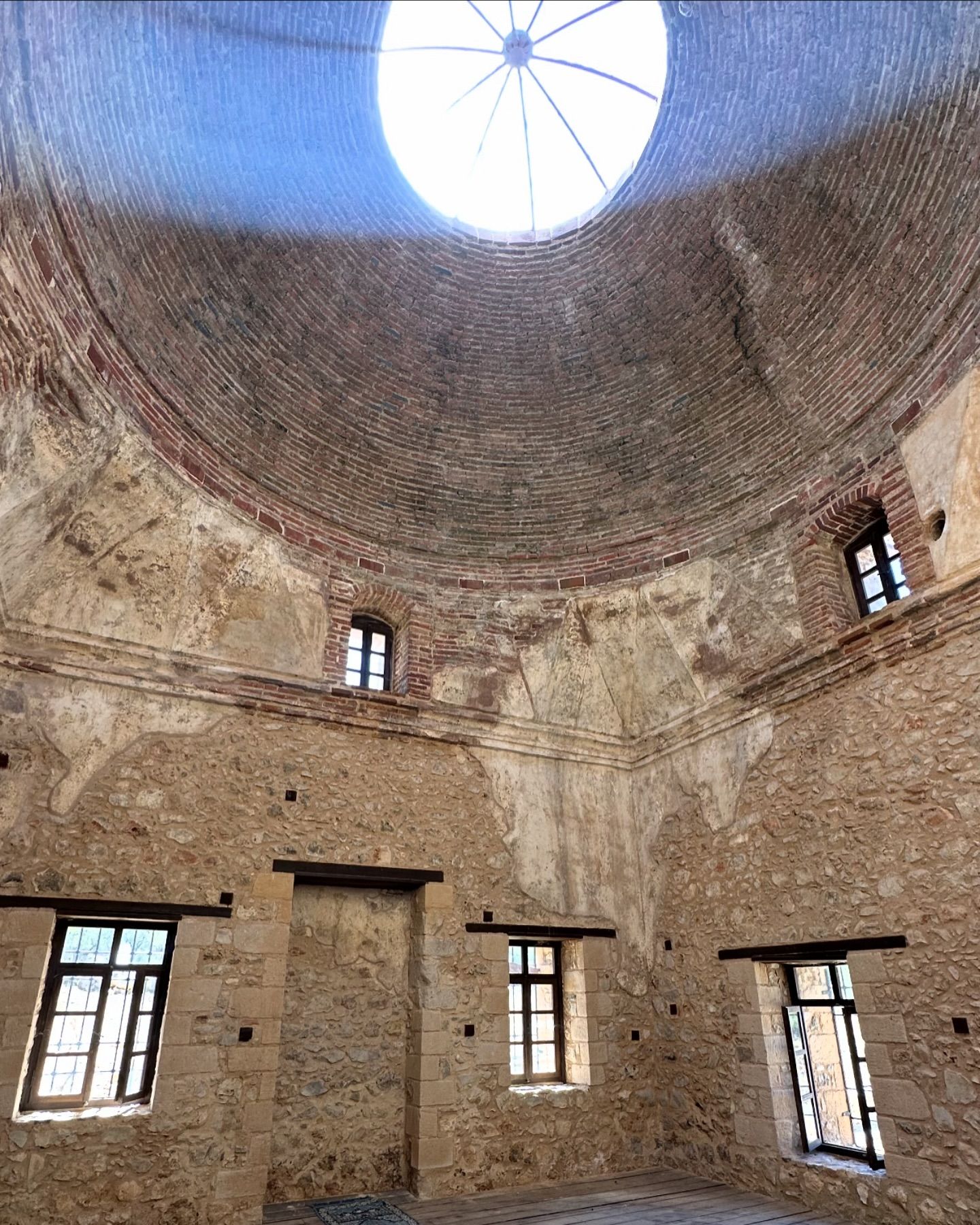 Beçin Antik Kenti’nde 600 Yıllık Yelli Camii restorasyonu tamamlandı