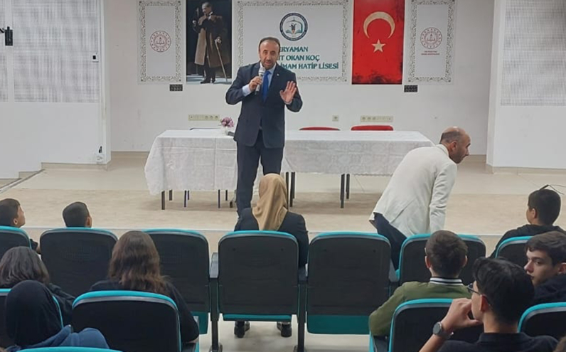 Ankara İl Müftü Yardımcısı Mahmut Rauf Arcaklıoğlu’dan öğrencilere seminer