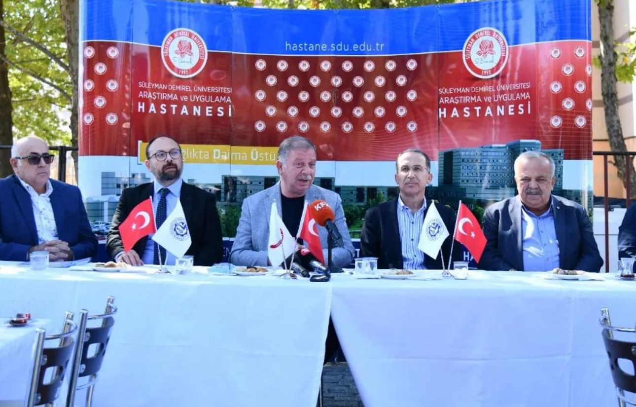 Isparta Ticaret Odasından S ek hastane binasına destek