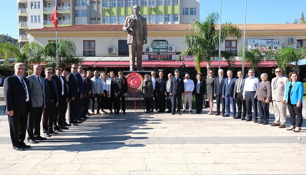 Kemer’de muhtarlar günü kutlandı