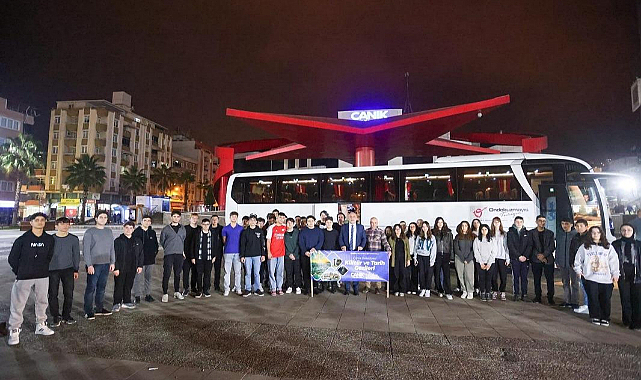 Sandıkçı’dan Öğrencilere Tam Destek