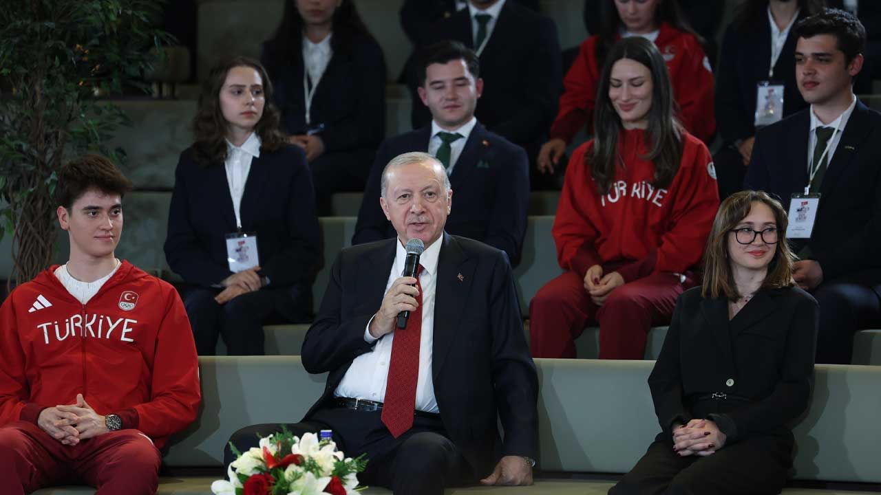 19 Mayıs: Erdoğan’dan Gençlere Yeni Anayasa