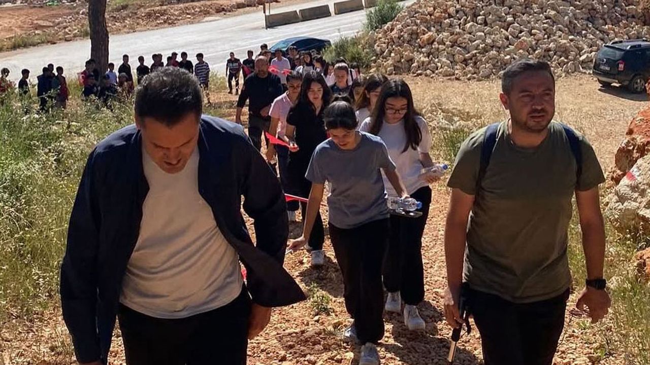 Kaş Gençlik Haftası Doğa Yürüyüşüne Kaymakam Katıldı