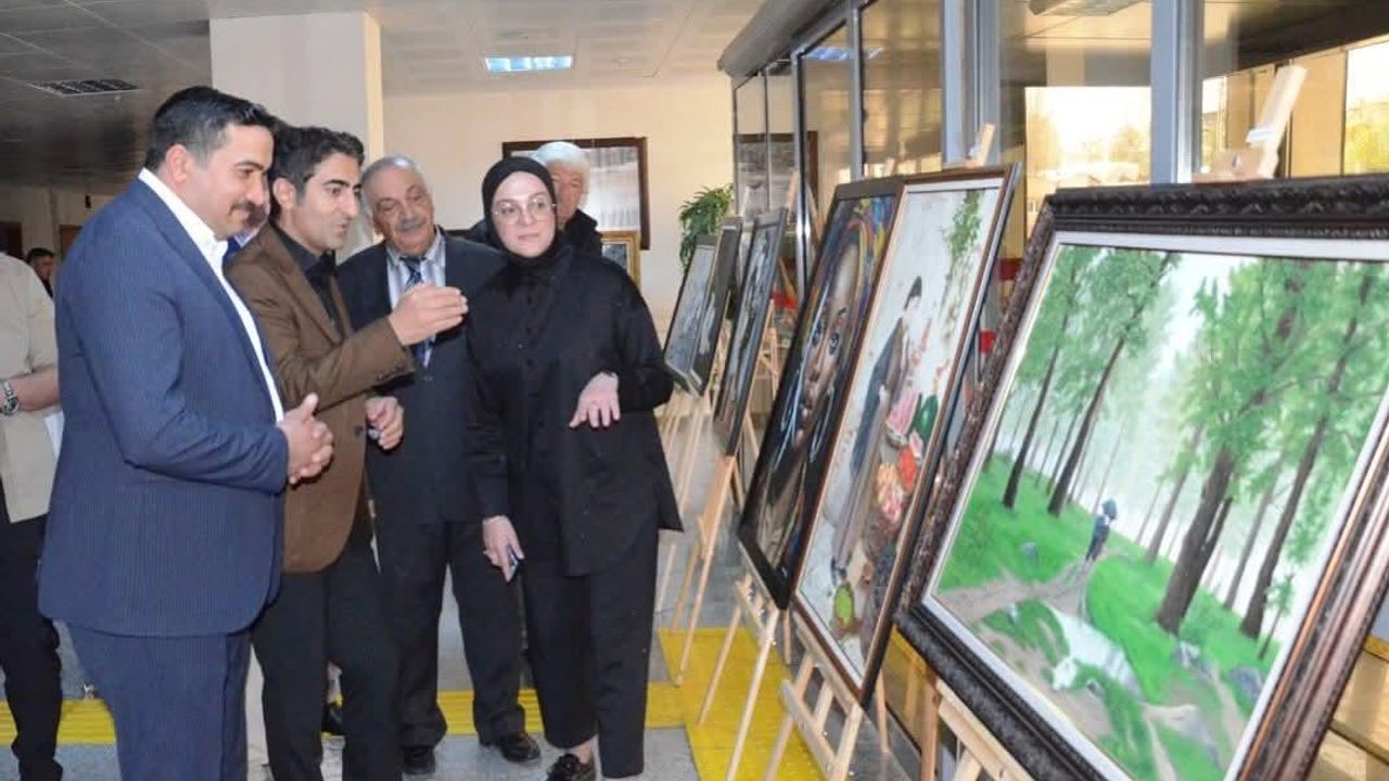 Sarıkamış Hastanesinde Sanat Sergisi: Kaymakam ve Başkan Ziyareti