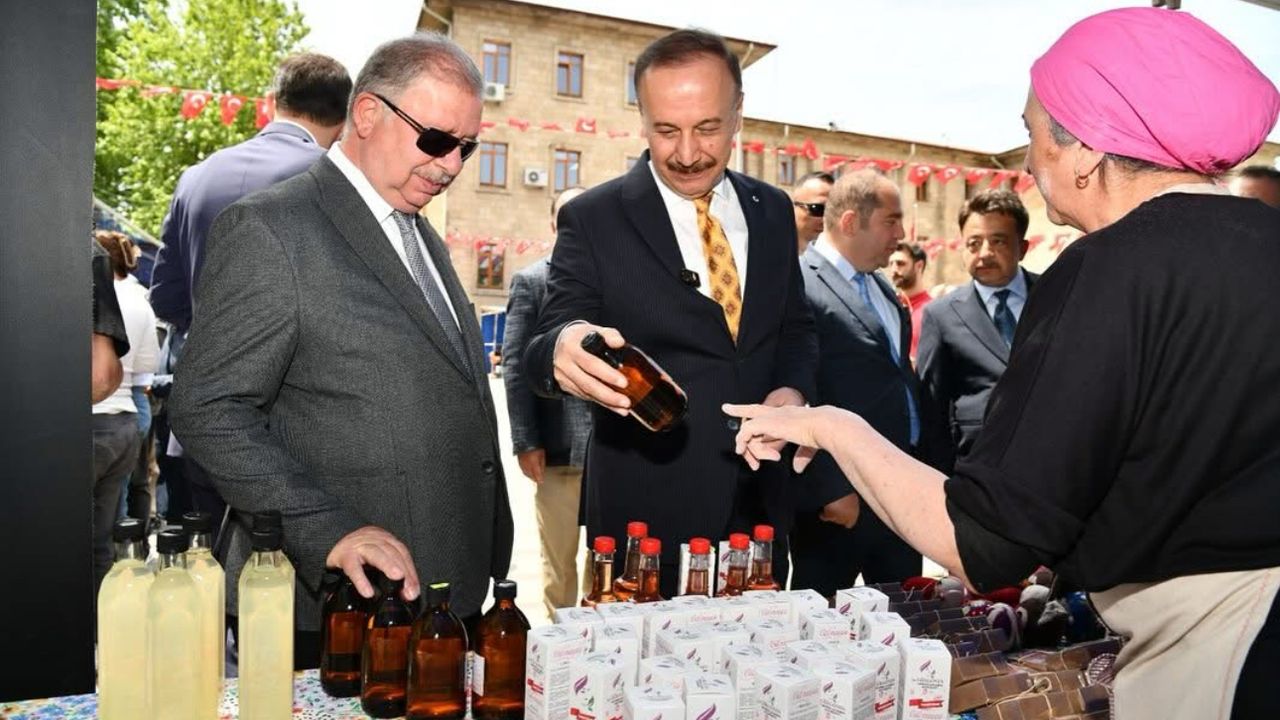 Isparta Türk Mutfağı Haftası Yöresel Lezzetleri Sergiledi