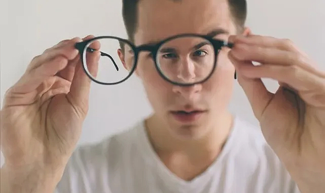 **Uzağı Görememe (Miyopi) Artıyor: Çocuklar Risk Altında**