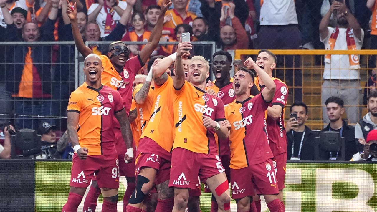 Galatasaray Süper Lig’de Tarihi 25. Şampiyonluk