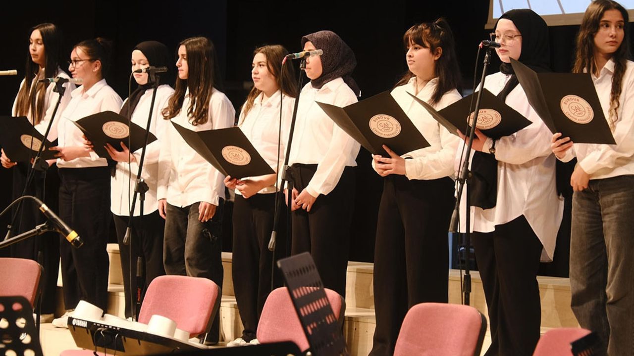 Burdur’da “Seslerle Yarına” Koro Buluşması Coşkusu