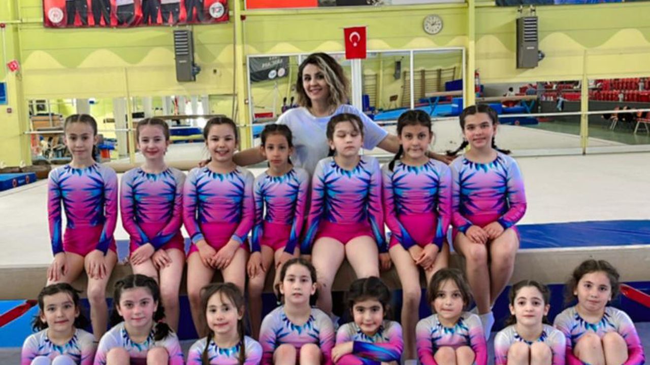 Beypazarı Şehit Serkan Çağlayan İlkokulu Jimnastikte Ankara Şampiyonu