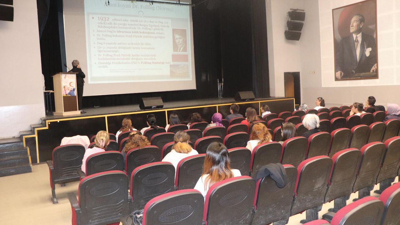 Kars’ta Fenilketonüri Farkındalık Eğitimi Düzenlendi