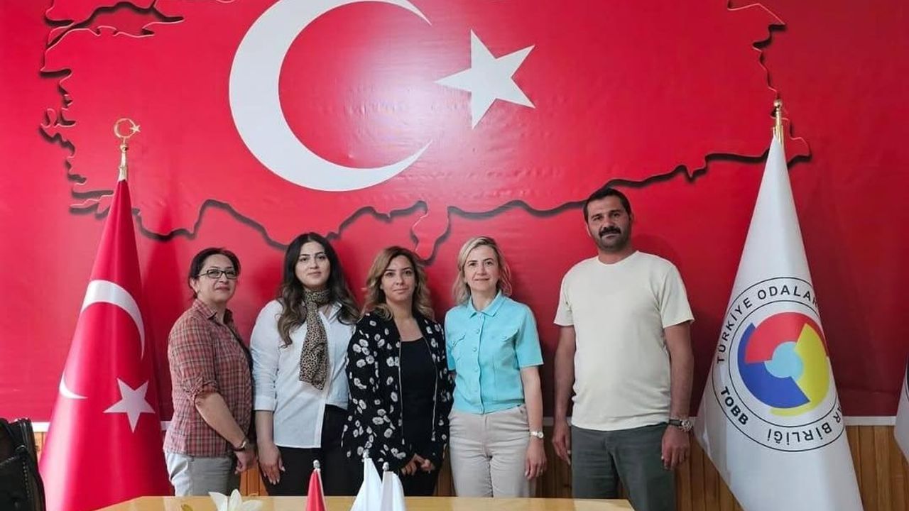 “TOBB Kars Girişimcilerinden Kızılay’a Kurban Vekaleti Bağışı”