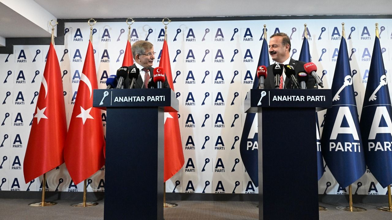 Ağıralioğlu, Bahçeli’nin ‘Kurucu Önder’ İfadesine Sert Tepki Gösterdi