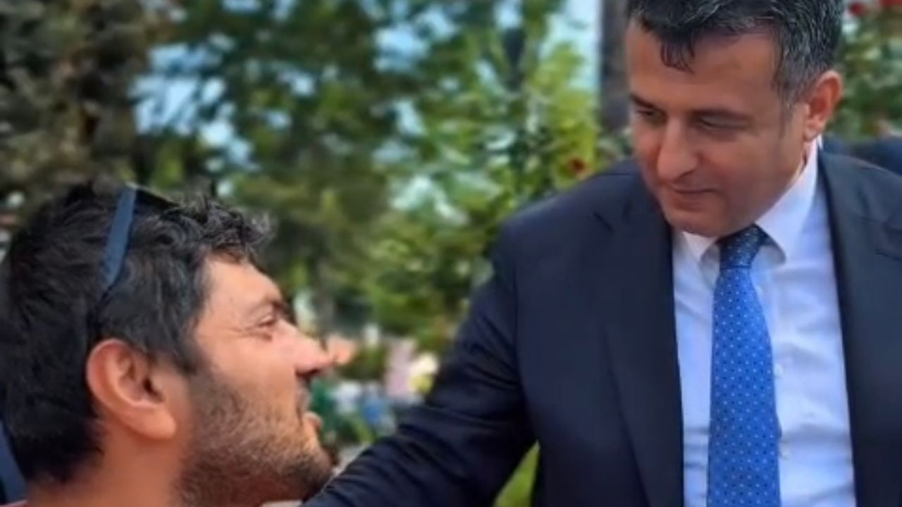 Engelli Vatandaş Gazze İçin Çorap Satıp Gelirini Bağışladı