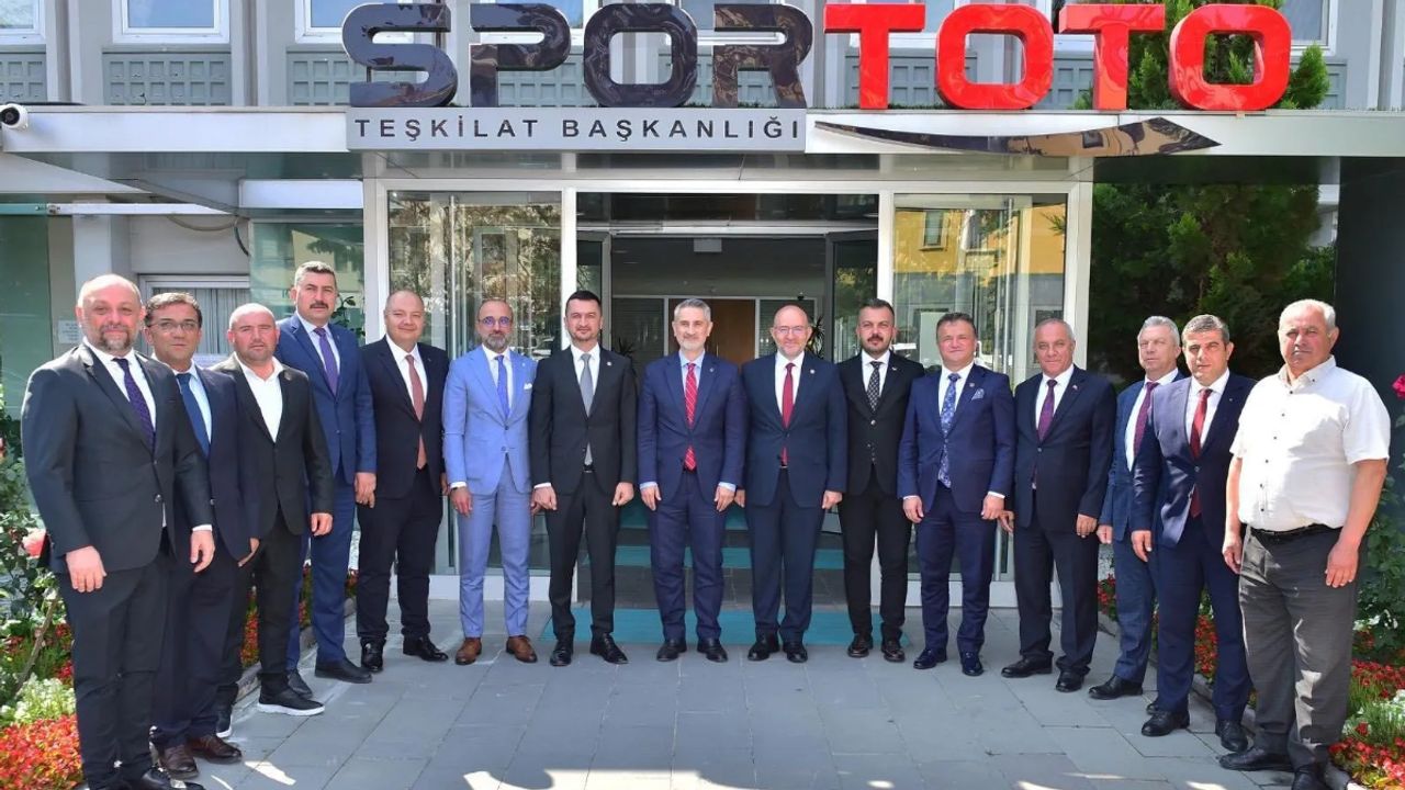 Burdur’a Spor Tesisleri ve Stadyum Yenileme Protokolleri İmzalandı