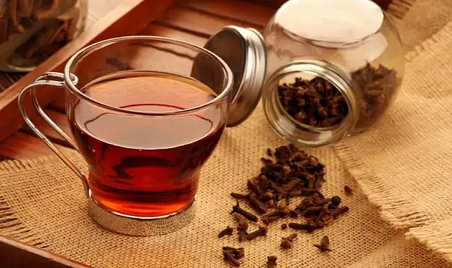 Karanfilli Çayın 5 Önemli Faydası: Bağışıklıktan Strese Doğal Çözüm