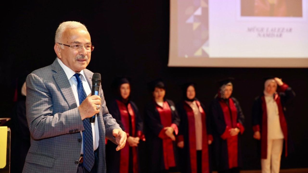 Ordu’da Anne Üniversitesi Projesi İlk Mezunlarını Verdi