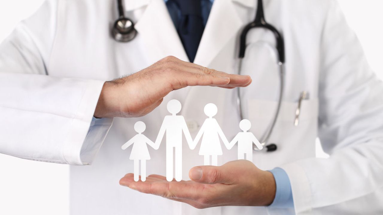 Aile Hekimi Maaş Kesintisi Süresi 1 Yıla Uzatıldı