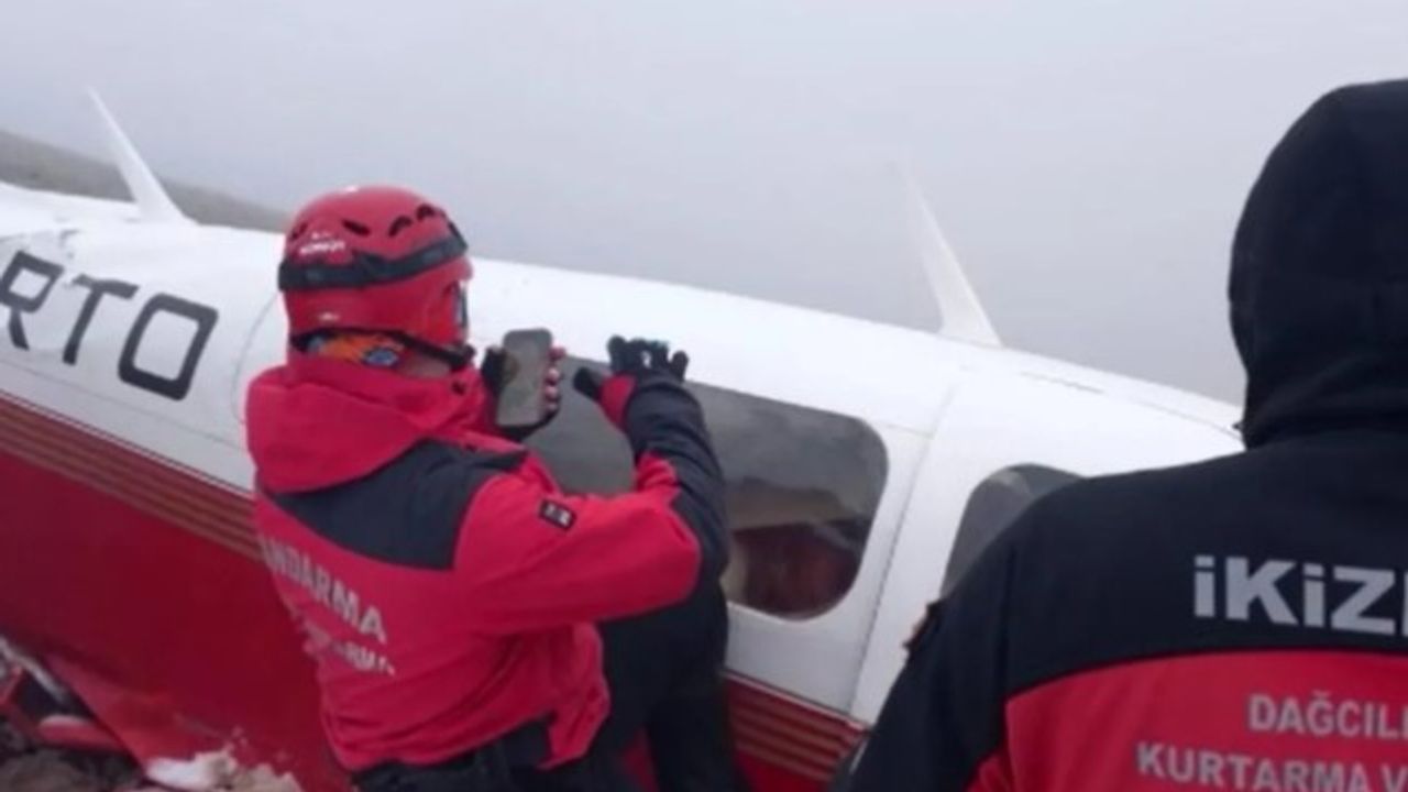 Kaçkar Dağları’nda Düşen Uçakta Pilot Öldü, Yolcu Kurtarıldı